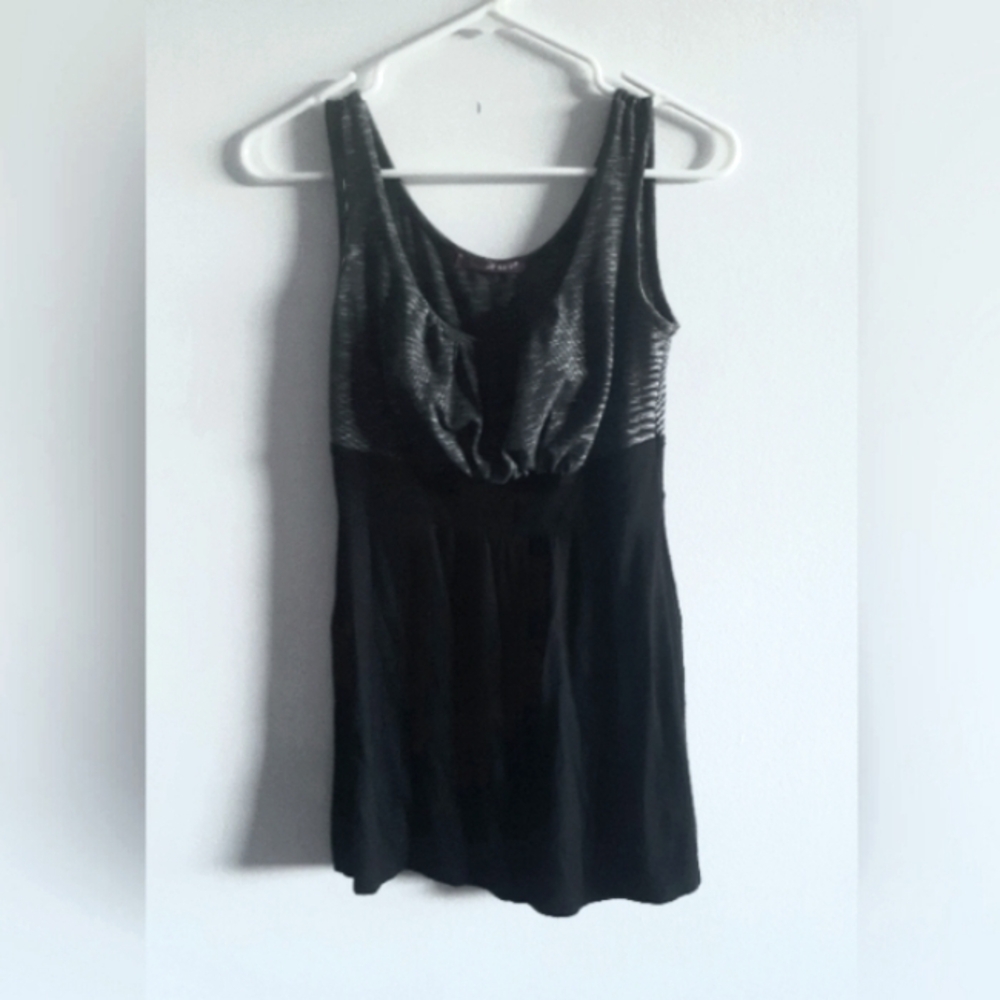 Empire-waisted sleeveless tank top, maternity